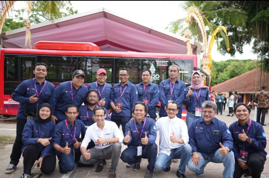 Bus Listrik Merah Putih KTT G20 - ITS 5